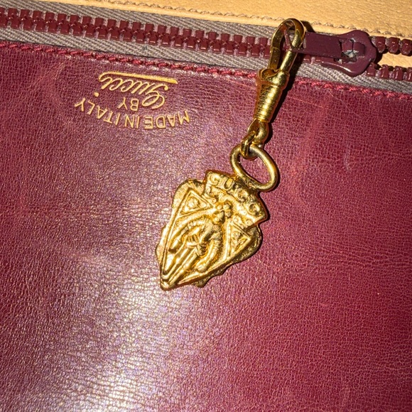 Vintage Gucci Burgundy Crossbody - Picture 11 of 12